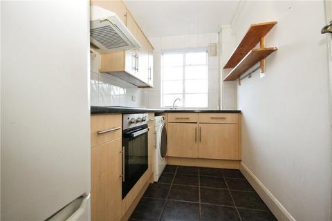 3 bedroom apartment to rent, Streatham High Road, London, SW16