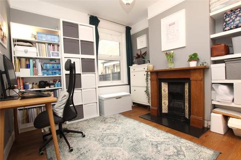 13 Vambery Road, London, SE18 3HA
