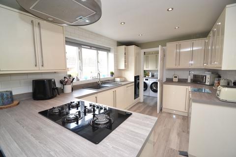 22 Croftlands, Bradford, BD10 8RW