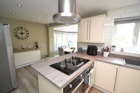 22 Croftlands, Bradford, BD10 8RW