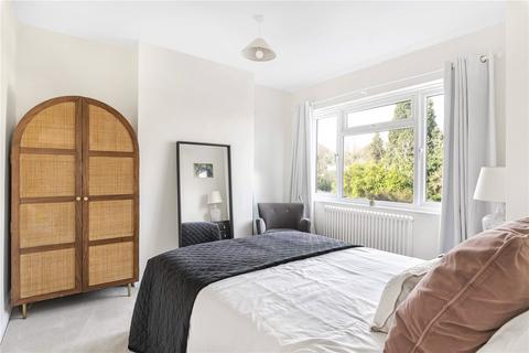 31 Mounthurst Road, Bromley, BR2 7QW