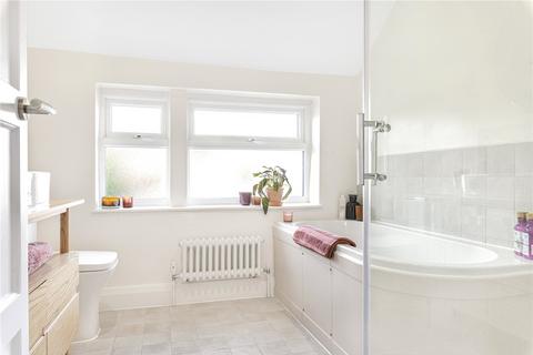 31 Mounthurst Road, Bromley, BR2 7QW