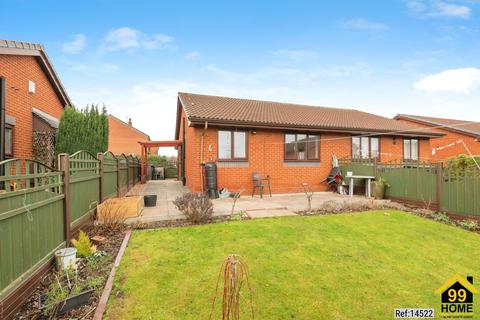 2 bedroom semi-detached bungalow for sale, Richmond Hill Approach, Leeds, LS9