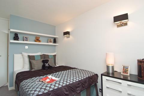 1 bedroom apartment for sale, Campden Hill Road London W8
