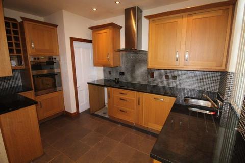 2 bedroom property to rent, Thornton Road, Thornton, Bradford