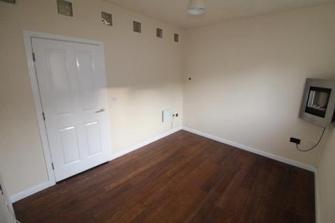 2 bedroom property to rent, Thornton Road, Thornton, Bradford