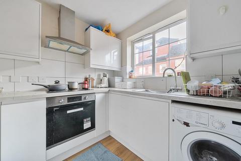 2 bedroom flat for sale, Newbury,  Berkshire,  RG14