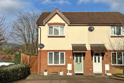 3 bedroom end of terrace house for sale, Abbots Rise, Redhill