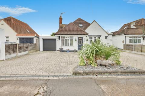 4 bedroom detached house for sale, Haarlem Road, Canvey Island, SS8