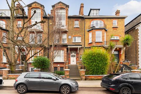 3 bedroom flat for sale, Adamson Road, Belsize Park, London