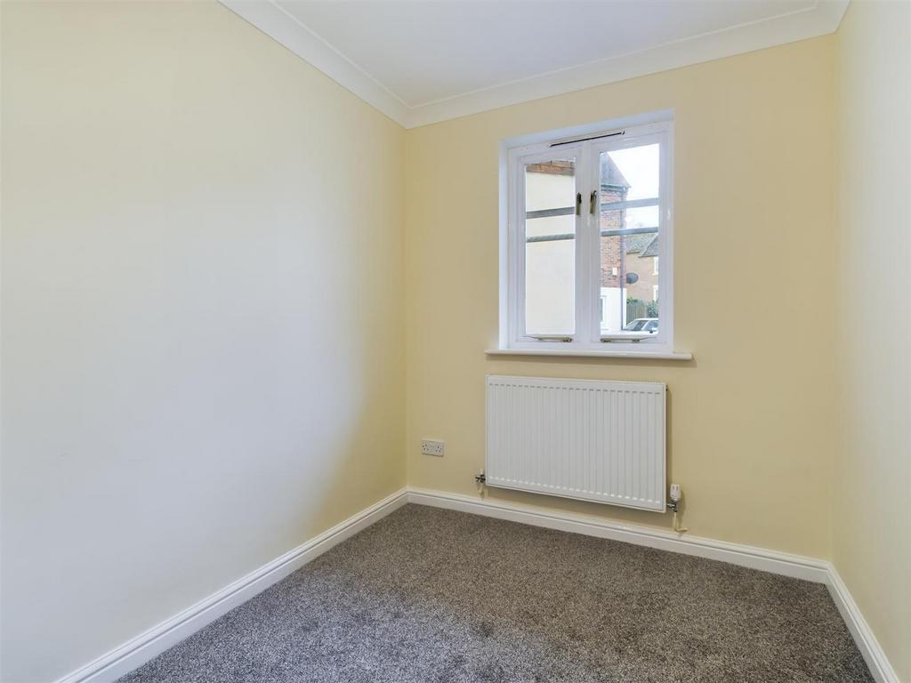 Bedroom 3/Study