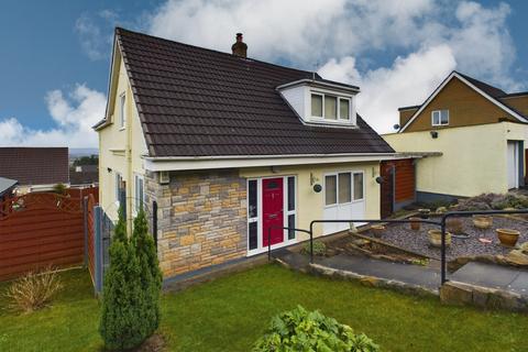 4 bedroom detached house for sale, St. Anthonys Close, Griffithstown NP4