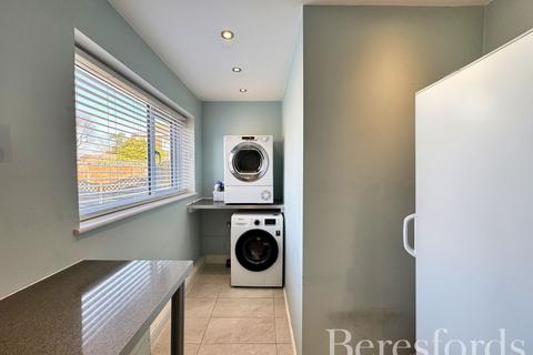 1 Courage Close, Hornchurch, RM11 2BJ
