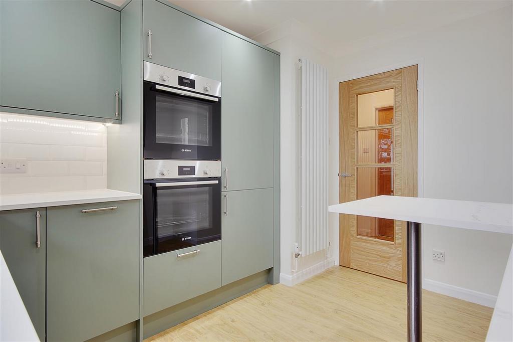 Kitchen (Alt View 3)