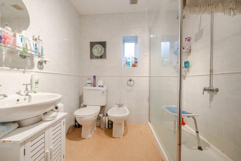21 Simons Lane, Wokingham, RG41 3HG