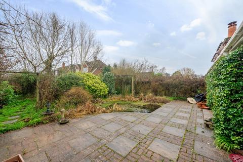 21 Simons Lane, Wokingham, RG41 3HG