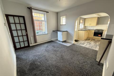 2 bedroom semi-detached house for sale, Belmont Street, Swadlincote DE11