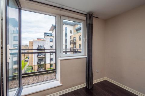 2 bedroom flat for sale, 6/17 Slateford Gait, Slateford, Edinburgh, EH11