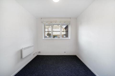 1 bedroom flat for sale, Kingfisher Way, London, NW10