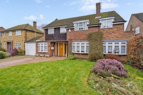 4 bedroom detached house for sale, Holly Close, Farnham Common SL2