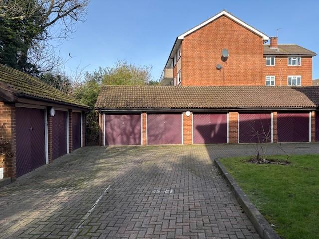 Garage.jpg