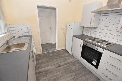 2 bedroom terraced house for sale, Hutt Street, Hull