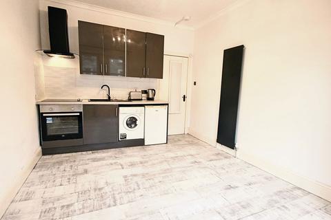 2 bedroom flat for sale, Morgan Street, Dundee, DD4