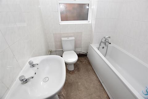 2 bedroom terraced house for sale, Beech Grove, Princes Road, Hull