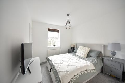 2 bedroom apartment to rent, Glory Mill Lane, Wooburn Green, High Wycombe, Buckinghamshire, HP10