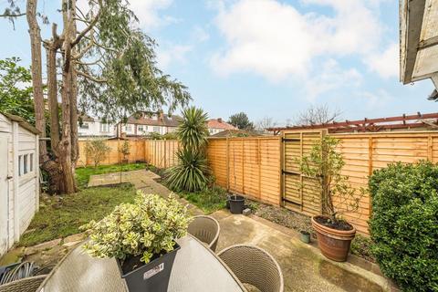 4 bedroom semi-detached house for sale, Syon Park Gardens, Isleworth TW7