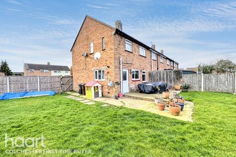 3 bedroom end of terrace house for sale, Terling Close, Colchester