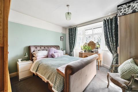 17 Rotherfield Road, Carshalton, SM5 3DN