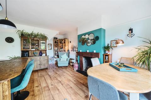 17 Rotherfield Road, Carshalton, SM5 3DN