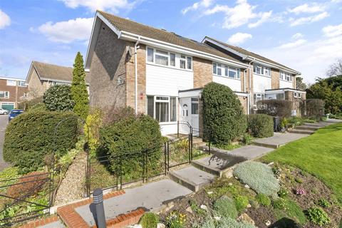 93 The Heights, Beckenham, BR3 5BZ
