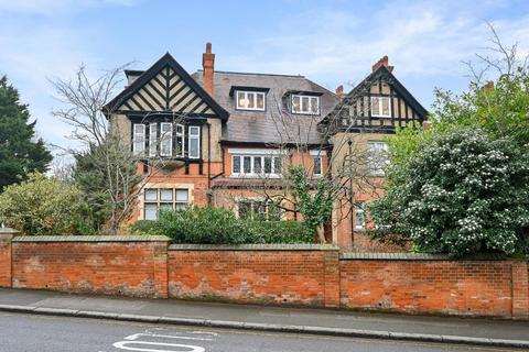3 bedroom flat for sale, Castlebar Road, Ealing