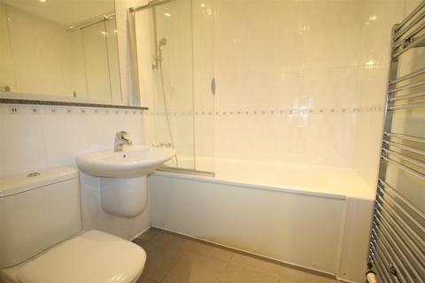 1 bedroom flat to rent, 302 Devons Road, London E3