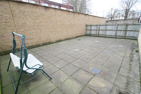 1 bedroom flat to rent, 302 Devons Road, London E3