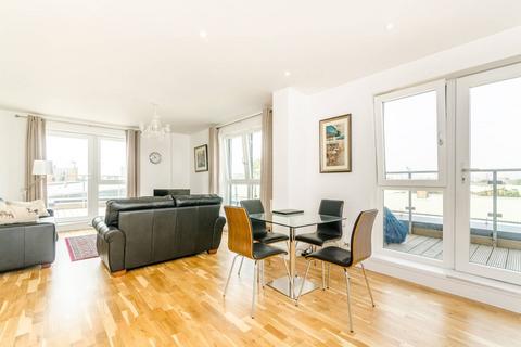 3 bedroom penthouse to rent, Coopers Road, Bermondsey, London, SE1