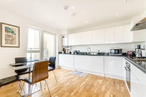 3 bedroom penthouse to rent, Coopers Road, Bermondsey, London, SE1