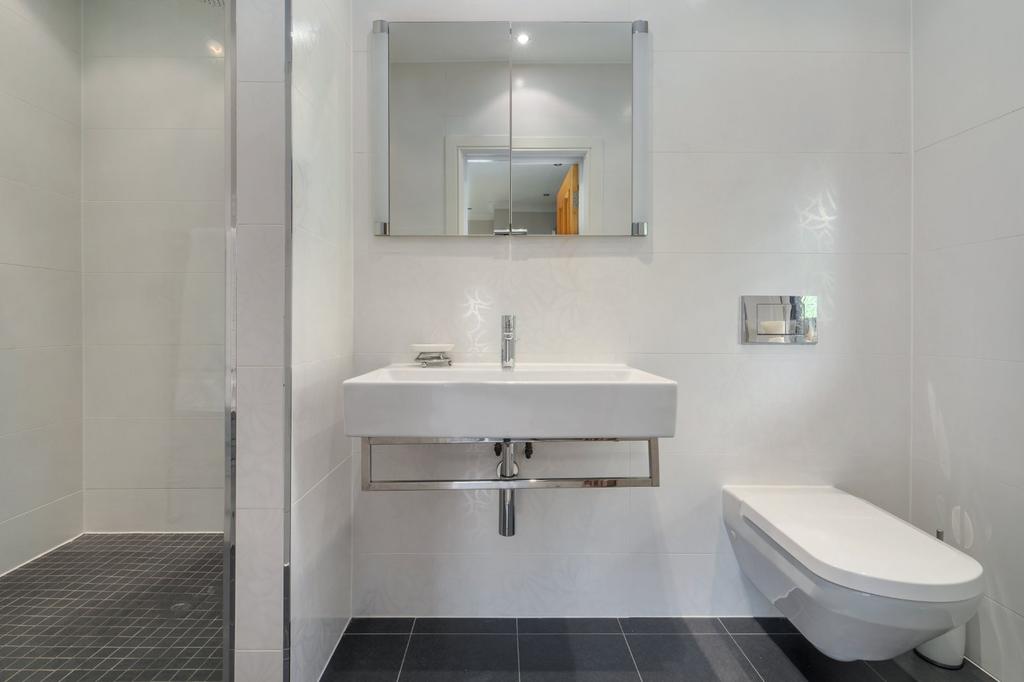 Ensuite