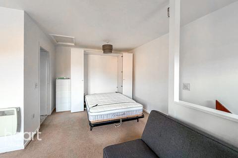 undefined, Marefield, READING