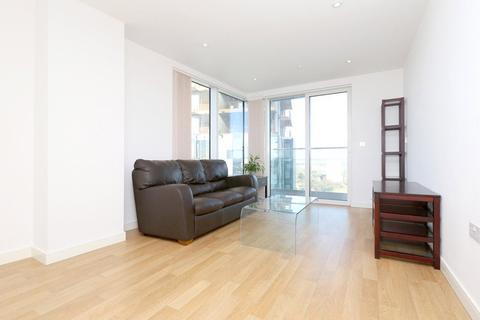 2 bedroom apartment to rent, Woodberry Grove London N4