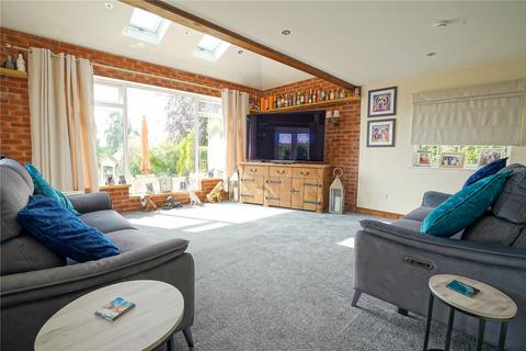 2 Brecklands, Wickersley, Rotherham, S66 1AJ