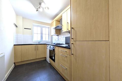 2 bedroom apartment to rent, Oxford Road, Redhill