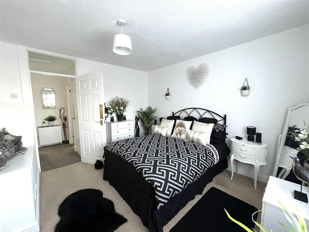 Uxbridge bed 6.jpeg