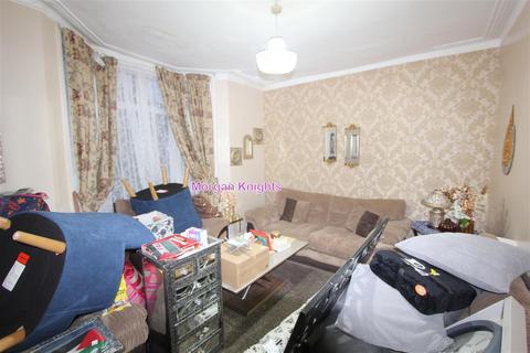 4 bedroom terraced house for sale, East Ham E6