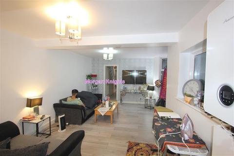 4 bedroom terraced house for sale, East Ham E6