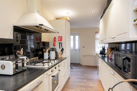 2 bedroom flat for sale, Holgate Road, York YO24 4AB