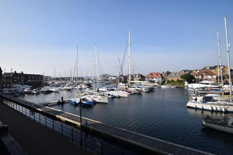 1 bedroom apartment for sale, Golden Gate Way, Eastbourne BN23