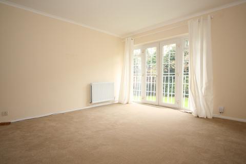 2 bedroom flat for sale, Woking GU22